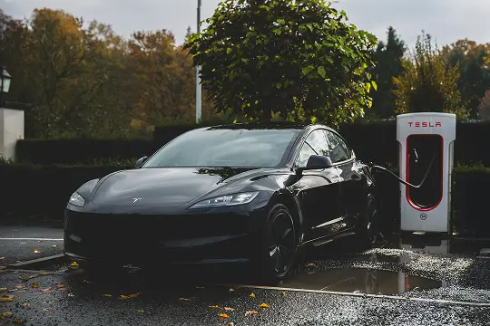 Tesla Model 3 - Electric Sedan